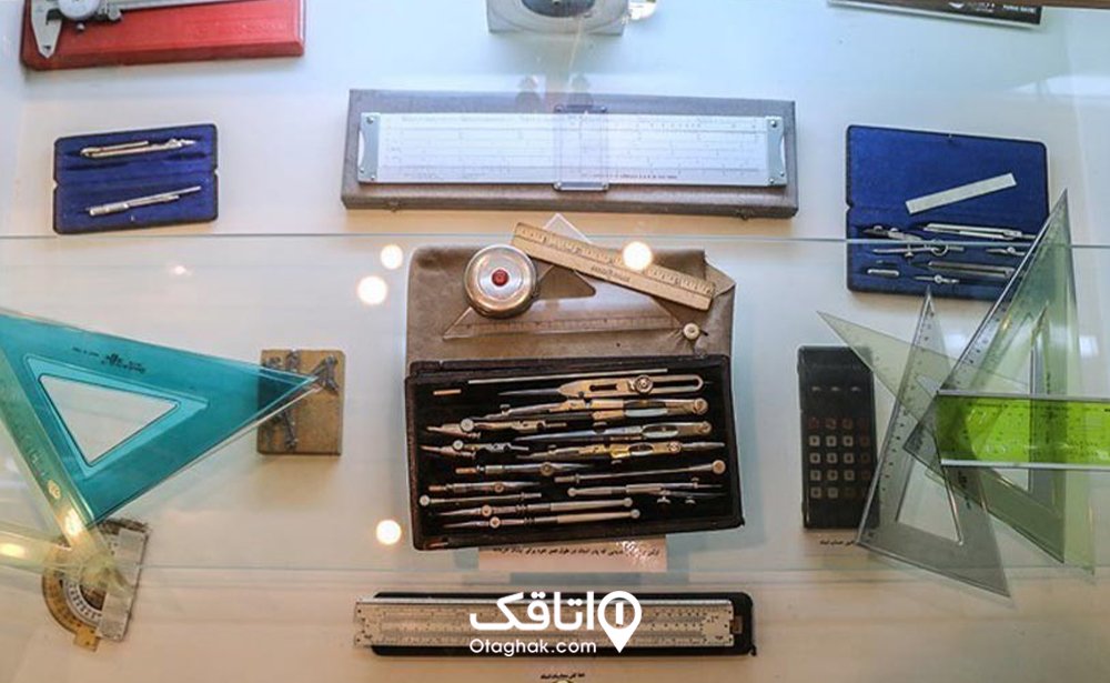 ساختمان اصلی و موزه