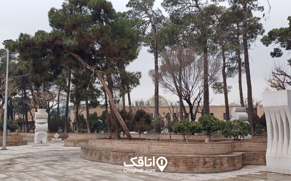 آشنایی با راههای دسترسی به موزه قصر