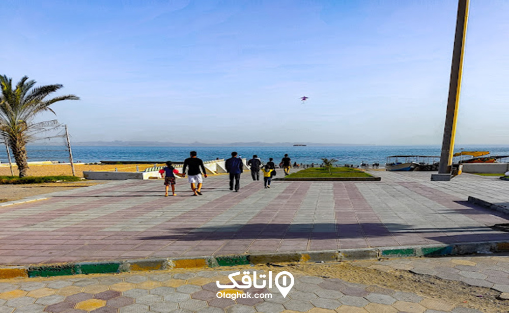 پیادهروی در جوار ساحل
