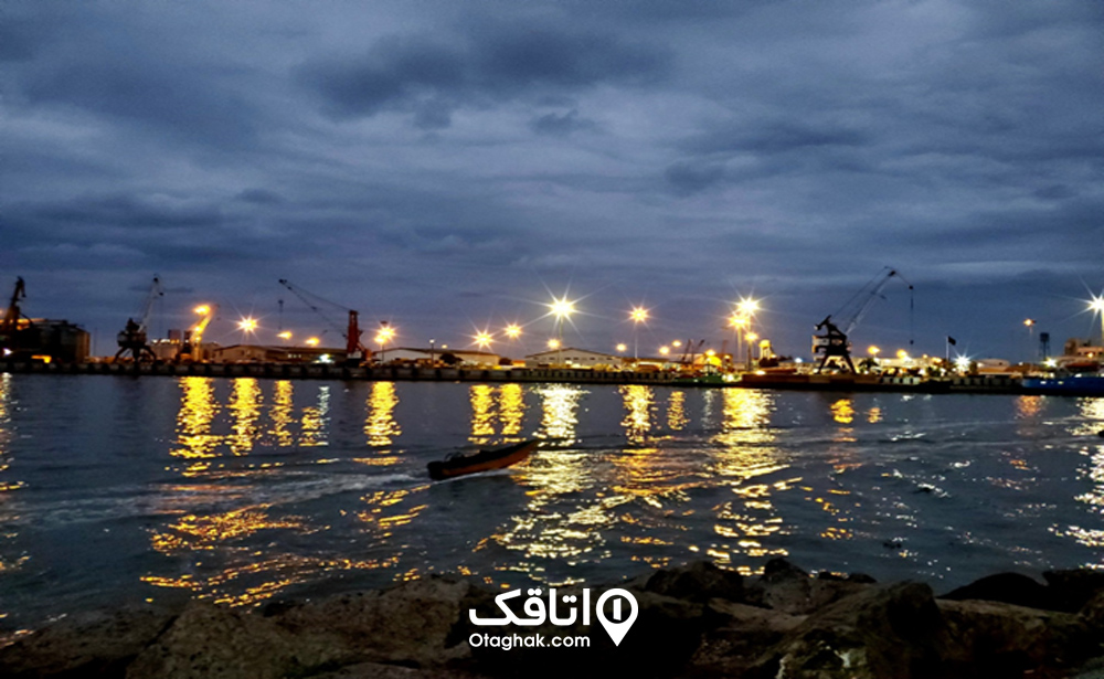 اسکله بندر انزلی