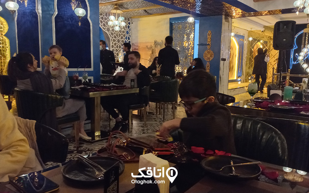 رستوران ماهد
