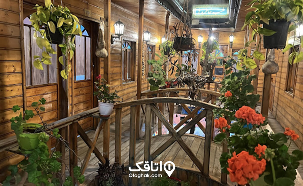 رستوران و کافه شب خاطرهها