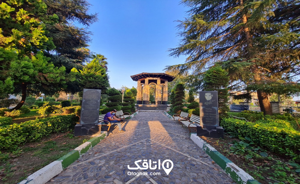 مقبره استاد معین