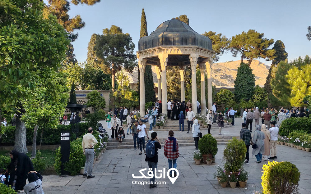 جاهای دیدنی شیراز در بهار