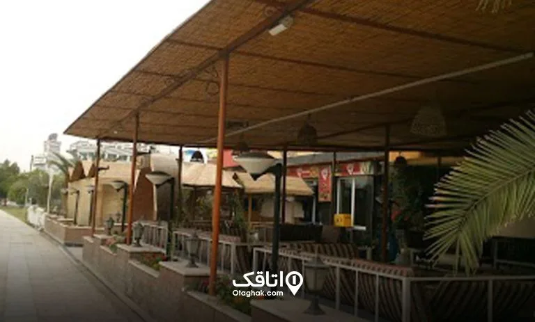 فضای باز رستوران آقابزرگ در خرمشهر