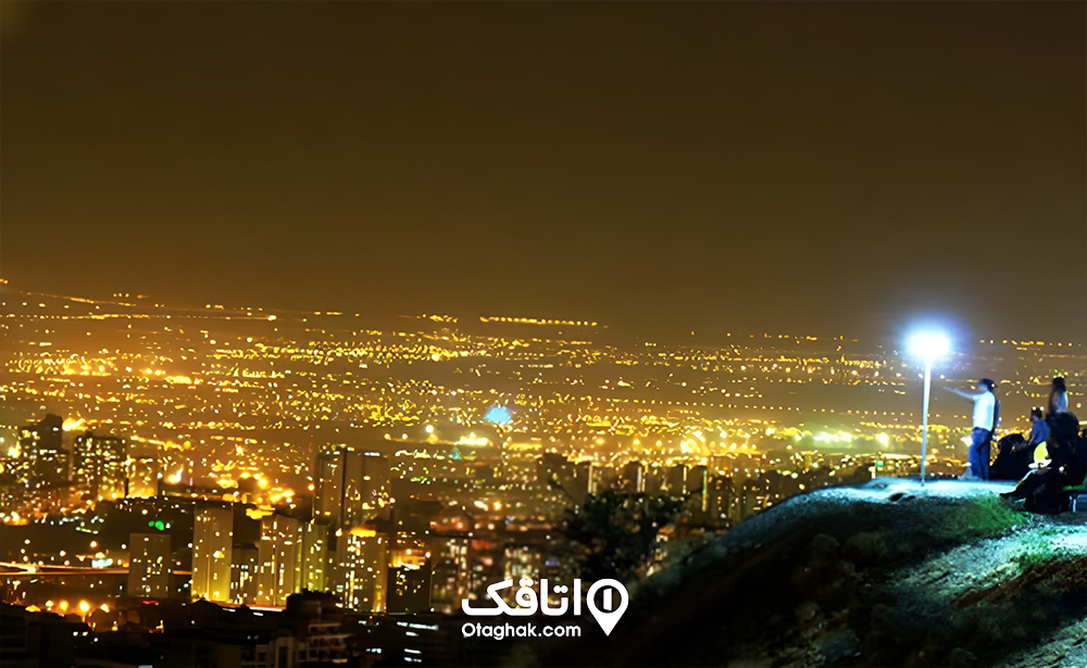 غروب بوکان، مقصدی مناسب برای پیادهروی و عکاسی از چراغانی تهران