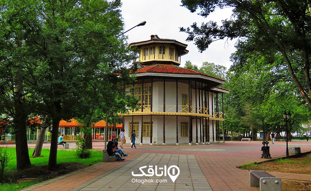 عمارت کلاهفرنگی رشت