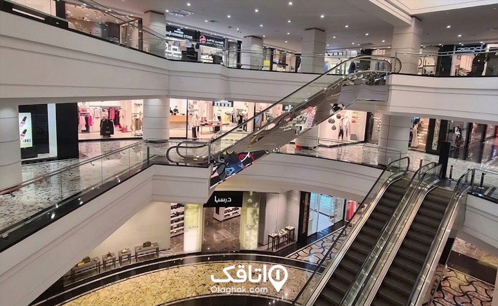 اپال مال با طراحی سیال و مدرن