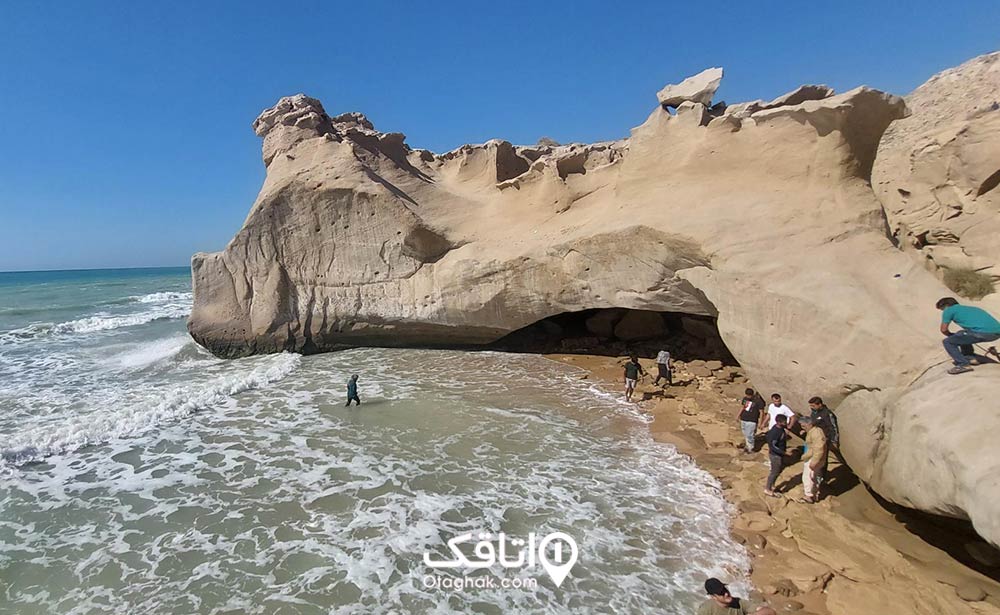 غار ساحل بنود (چشم دریا)