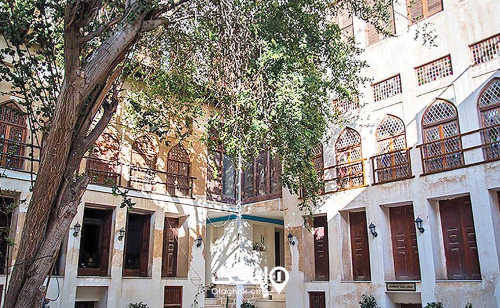 طراحی متناسب با اقلیم عمارت دهدشتی، امکان مقابله با گرمای بوشهر را بدون تجهیزات سرمایشی امروزی فراهم مینمود.