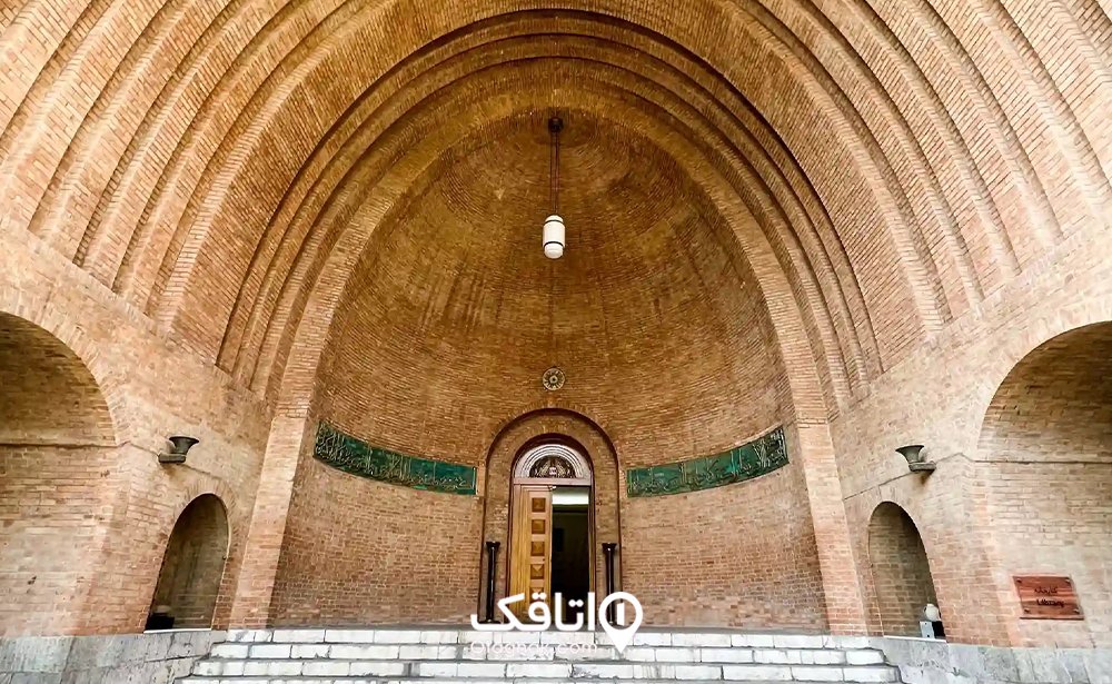معماری موزه ایران باستان الهام گرفته از طاق بستان